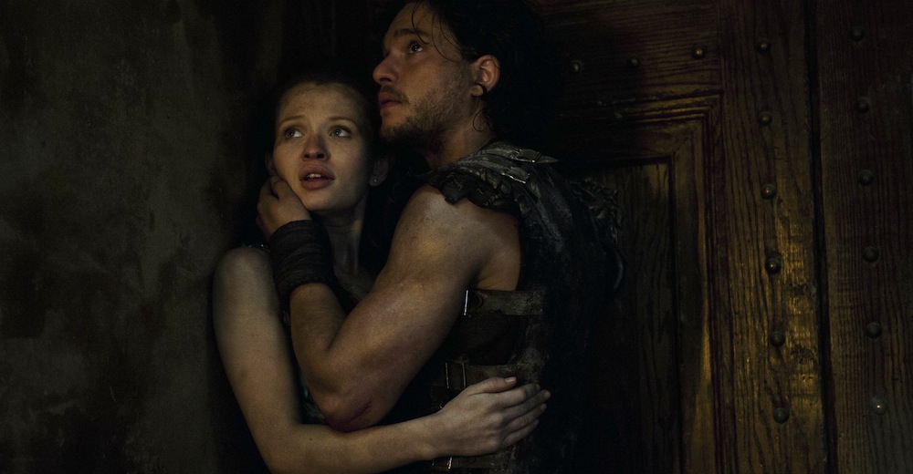 Kit Harrington og Emily Browning i POMPEJI. Copyright: Nordisk Film